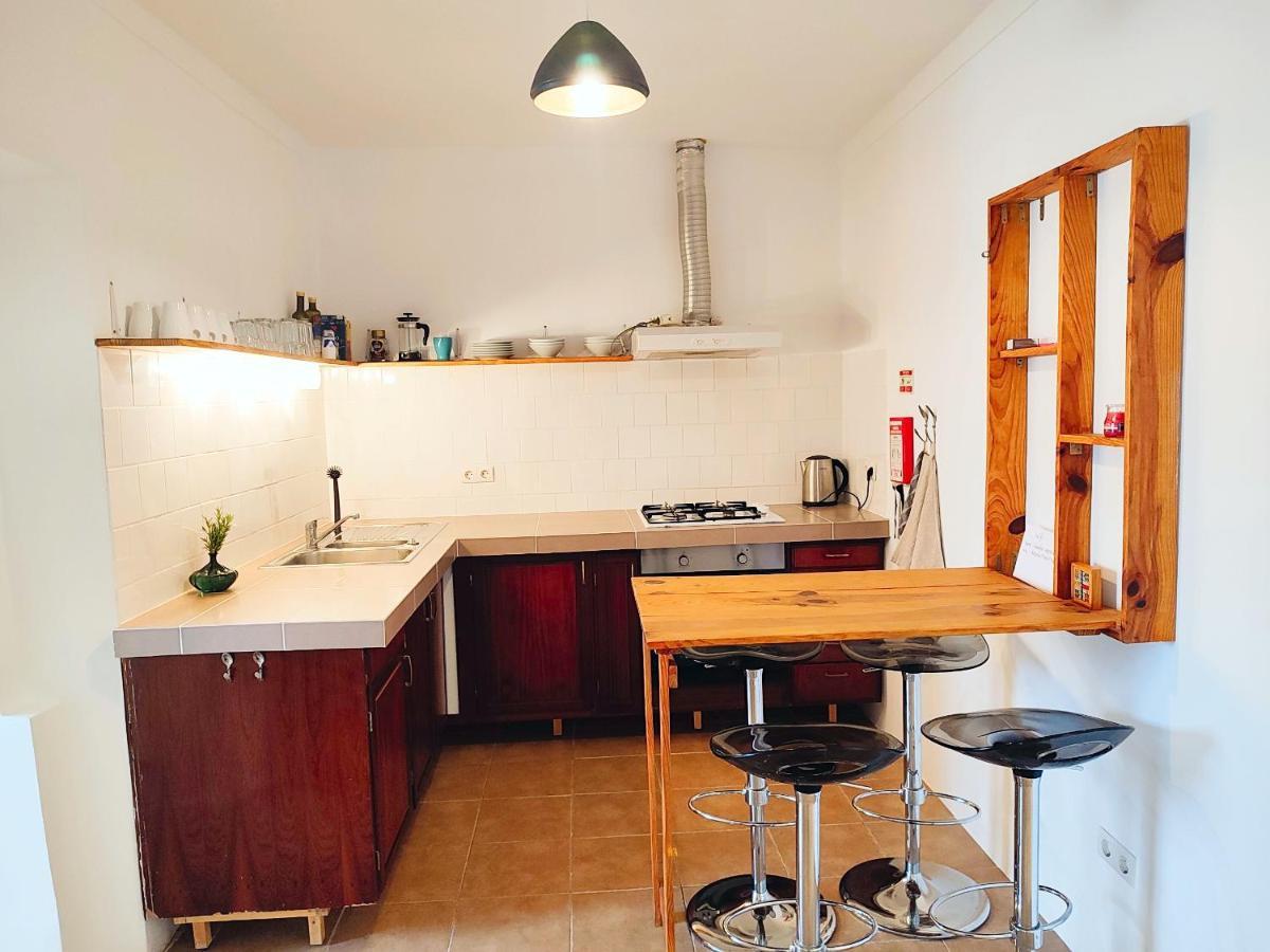 Be A Guest At Pachamama Community Apartment Alcacer do Sal Bagian luar foto